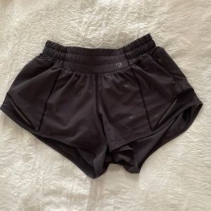Lululemon Hotty hot shorts. Size 0. Great condition! selling for $30